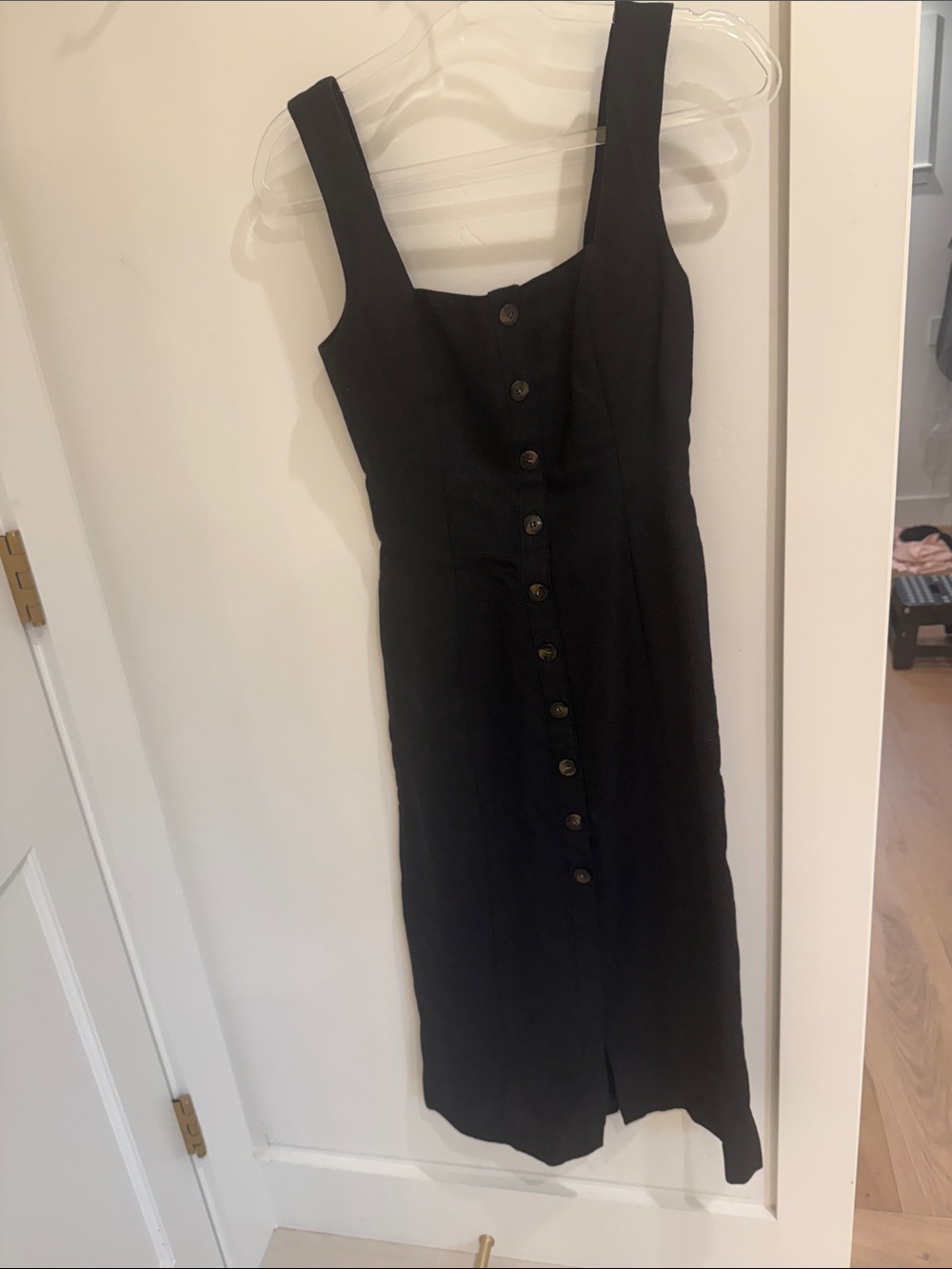 Sézane Classic Black Button-Front Midi Dress - Linen. Size 34